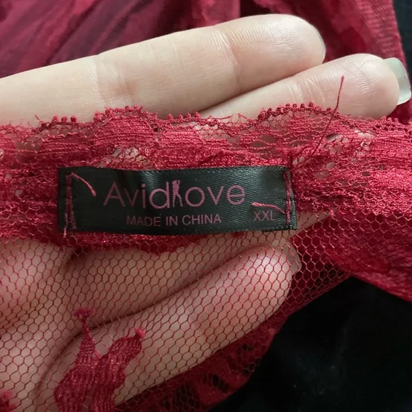 Red Lace Long Sleeve Lingerie Robe and Bodysuit Set - Picture 5 of 5